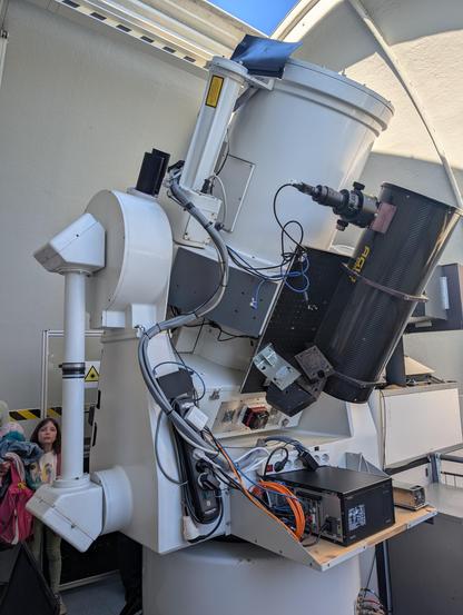 SLR Anlage in der Kuppel im Observatorium