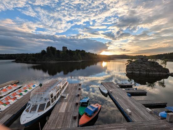 Stausee mit Booten, Ruine, Sonnenuntergang Ottensteim