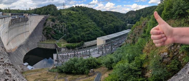 Staumauer mit E-Werk
Pumpspeicherkraftwerk Ottensteim