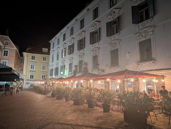 Pizzeria at Mehlplatz in Graz at evening